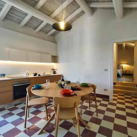 The Cathedral Retreats Di Casa Camilla Journey 度假居 *